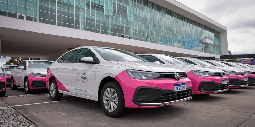 Veículos foram entregues nesta segunda-feira (24)