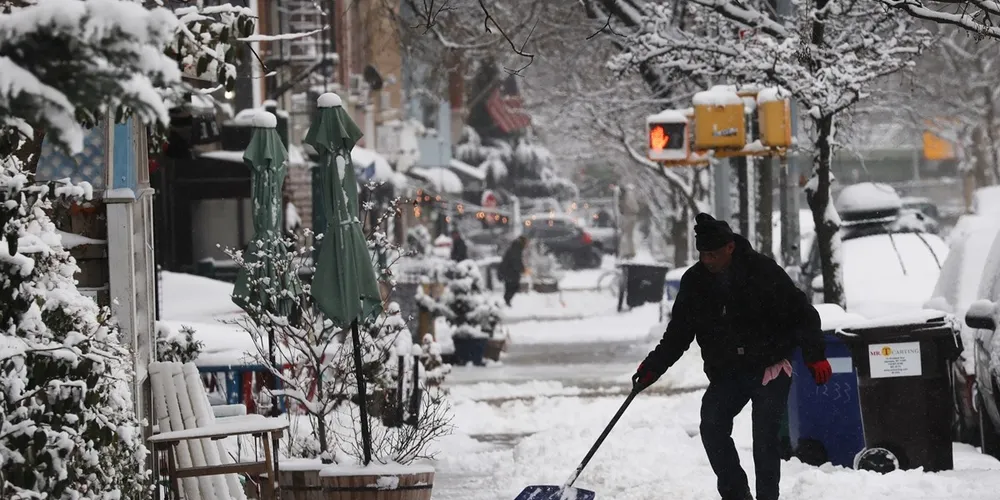 Nevasca severa atingindo cidade