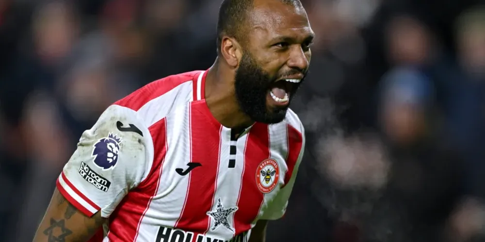 Igor Thiago o segundo gol na vitória por 3 a 0 contra o Sunderland