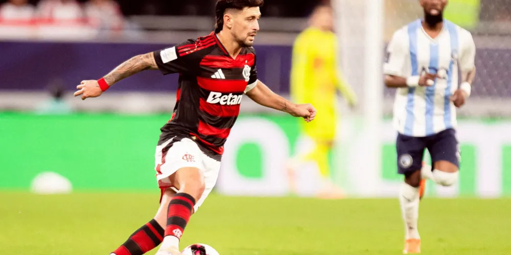 Arrascaeta durante duelo contra Pyramids