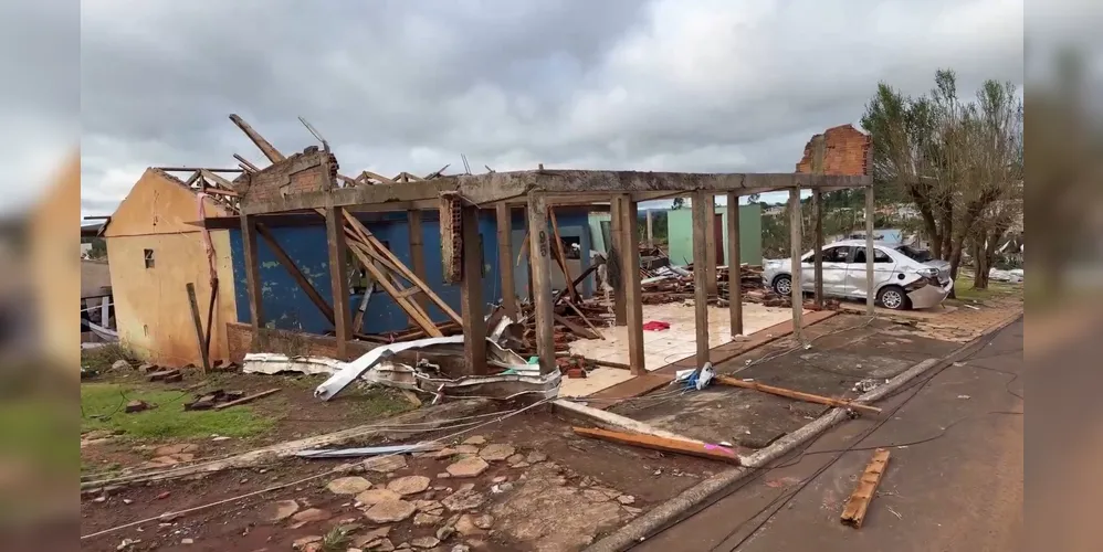 O temporal atingiu o município na tarde dessa sexta-feira (07)