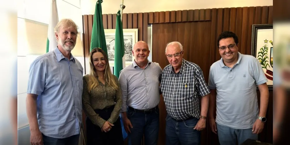 Representantes da Prefeitura de Castro e do Sesi estiveram reunidos