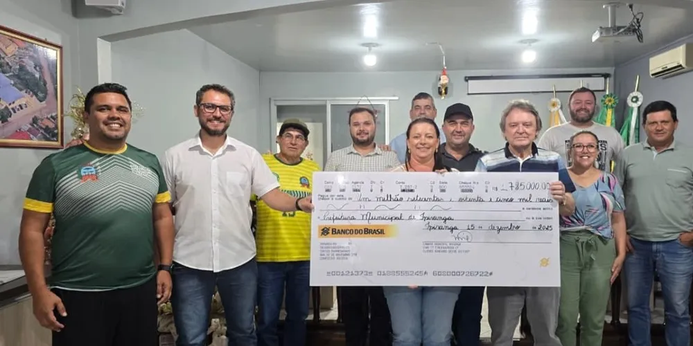 Vereadores realizaram entrega simbólica ao prefeito Douglas Modesto