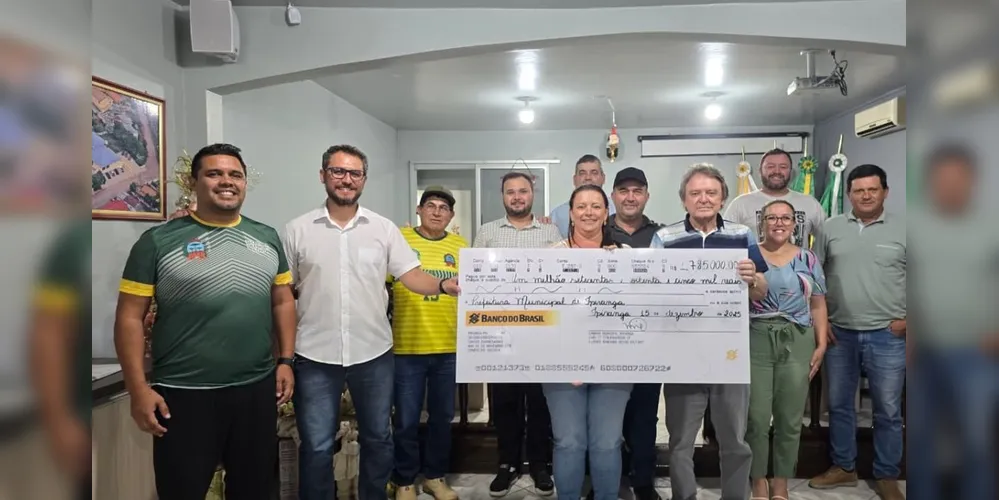 Vereadores realizaram entrega simbólica ao prefeito Douglas Modesto