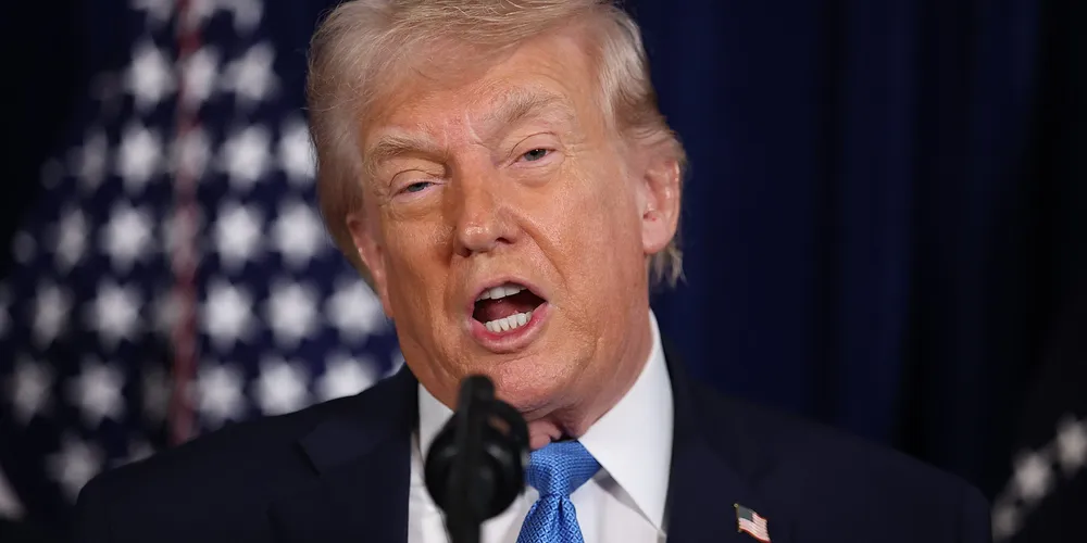 A declaração foi feita durante coletiva de imprensa neste sábado (3)