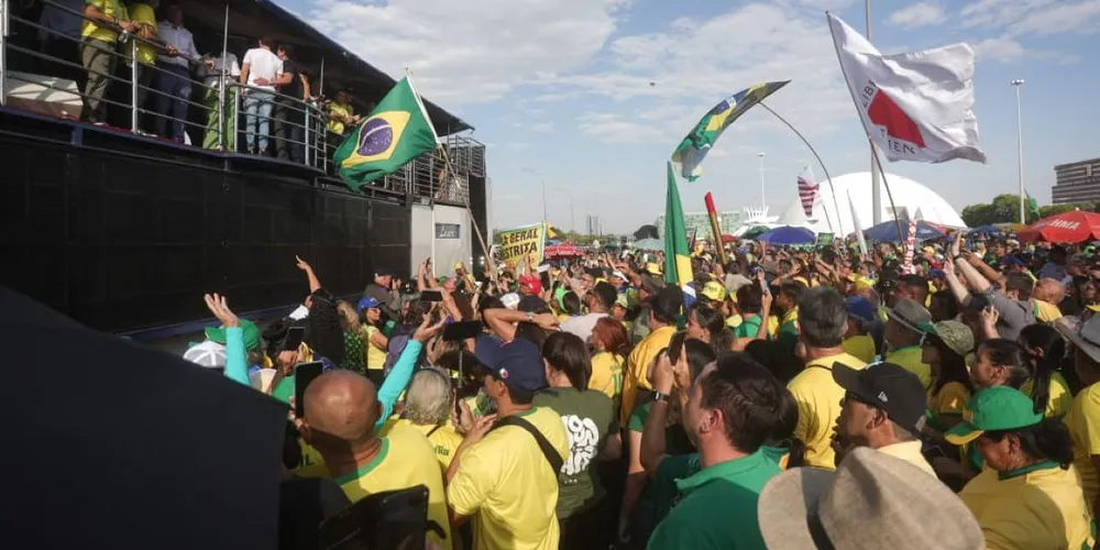 Manifestação contra os atos golpistas de 8 de janeiro será realizada em Curitiba nesta quinta-feira