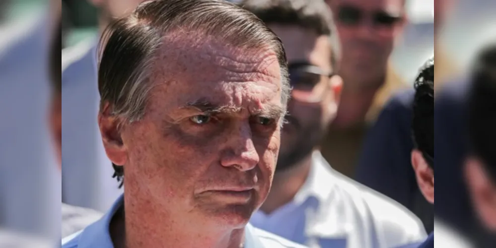 Bolsonaro está preso em uma Sala de Estado-Maior na Superintendência da PF