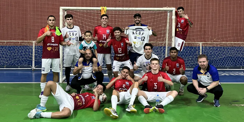 Time reunido após jogo neste final de semana