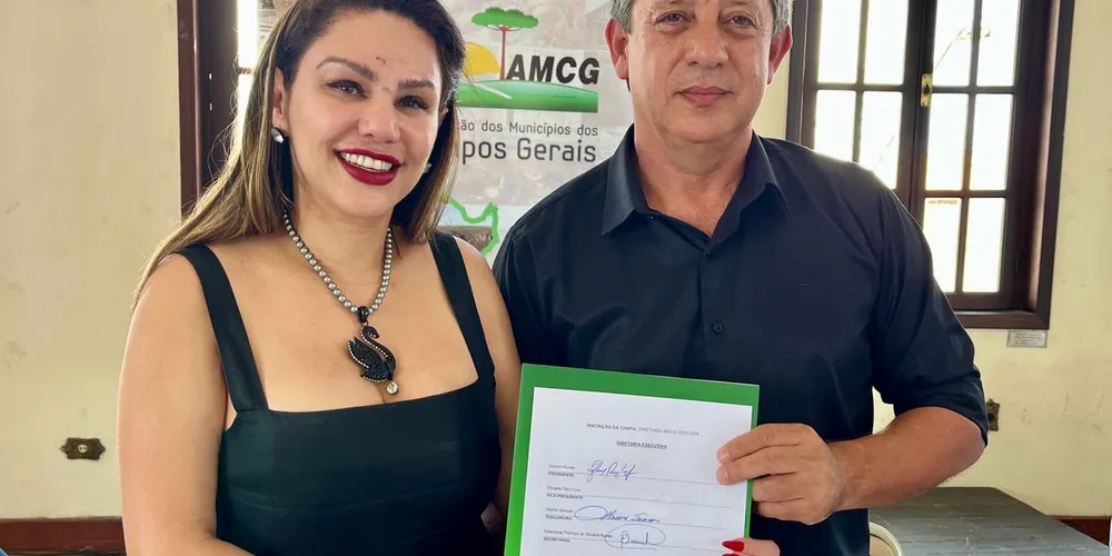 Atual presidente Dayane Sovinski ao lado do presidente da nova chapa Gerson Nunes