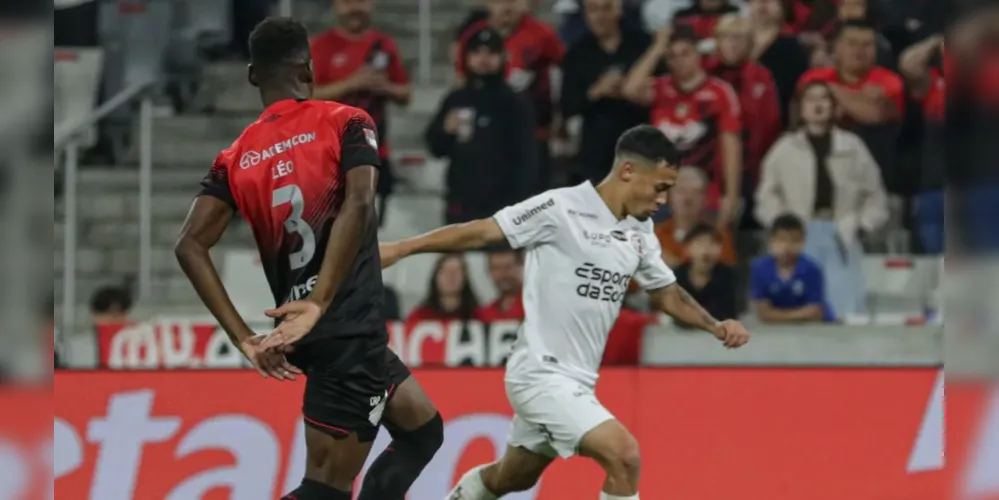 No primeiro turno, as equipes empataram em 1 a 1