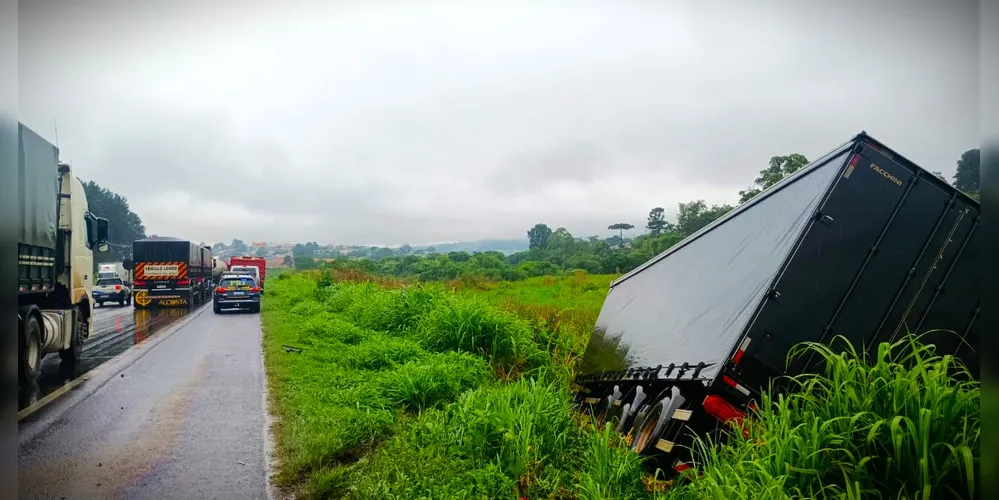 Situação aconteceu no sentido Norte da avenida Presidente Kennedy