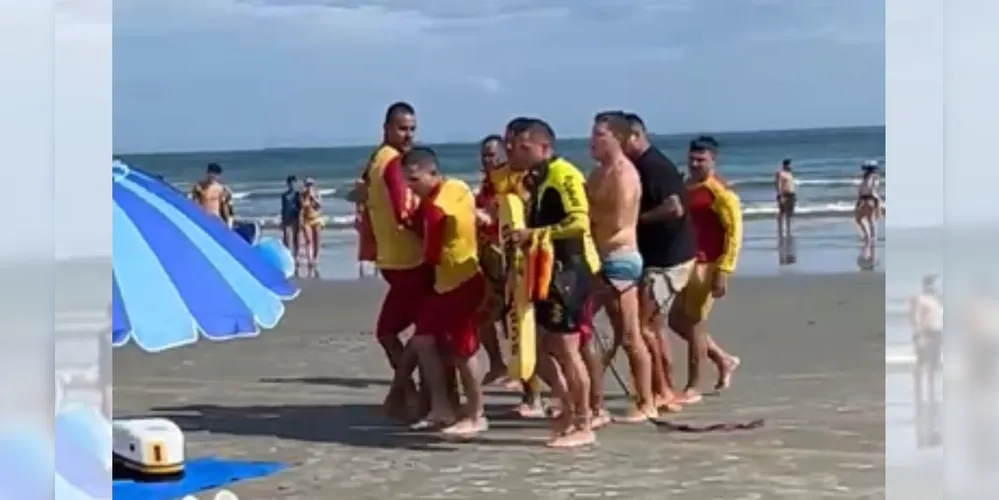 Equipes do Corpo de Bombeiros atuaram no resgate e tentaram reanimar a vítima por aproximadamente uma hora