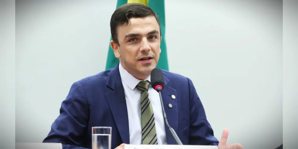 Deputado federal de Ponta Grossa, Aliel Machado Bark
