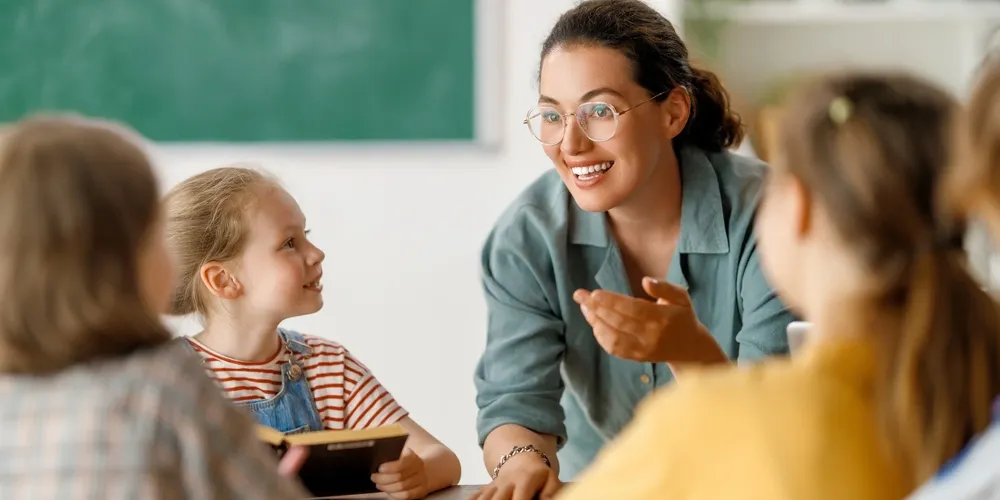 O curso de pedagogia tem vagas para estágio pelo CIEE/PR