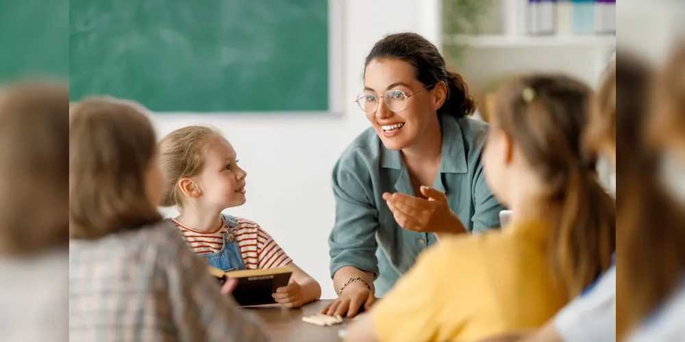 O curso de pedagogia tem vagas para estágio pelo CIEE/PR