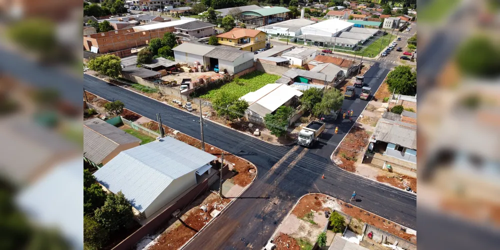 As ruas da Vila Borato em processo de pavimentação e urbanização