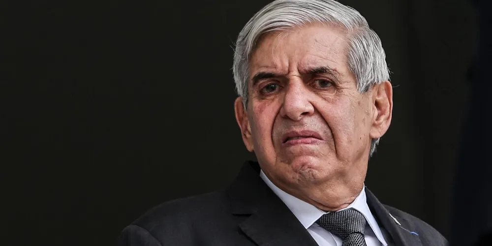 General Augusto Heleno, condenado a 21 anos de prisão pelo STF