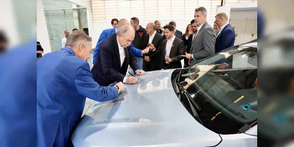 A cerimônia de assinatura do financiamento foi realizada nesta sexta-feira (31) na fábrica Anchieta, em São Bernardo do Campo (SP)