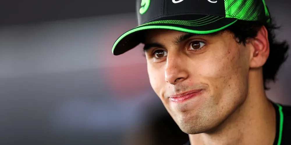 Gabriel Bortoleto, piloto da Sauber