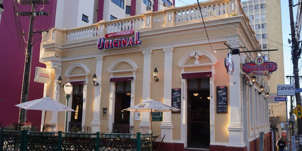 Botequim traz desde os tradicionais petiscos até opções de pratos completos