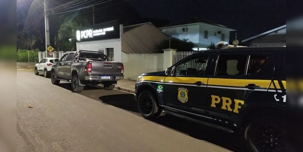 Caminhonete Hilux recuperada