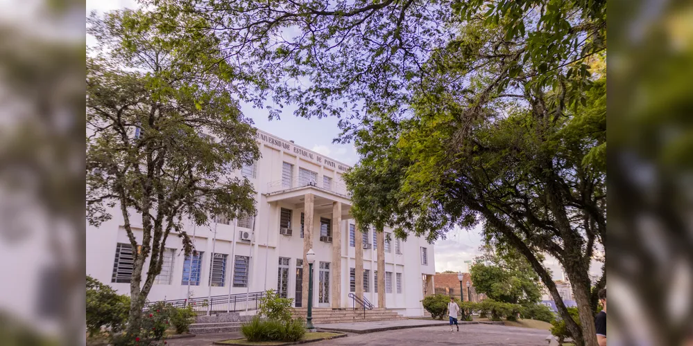 A UEPG, por meio do Escritório de Relações Internacionais, iniciará 2026 com 80 termos de cooperação assinados com universidades do mundo todo