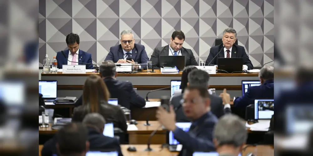 Da lista de pessoas, duas já foram presas a pedido da PF (Polícia Federal)