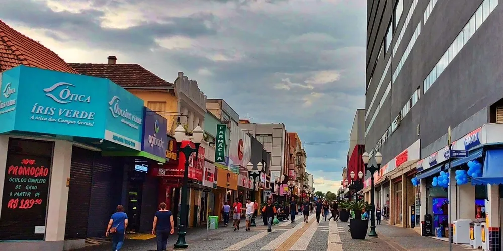 Centro comercial de Ponta Grossa - calçadão