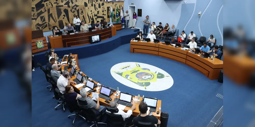 O Projeto de Lei 428/2025 propõe harmonizar a progressão de carreira no Município