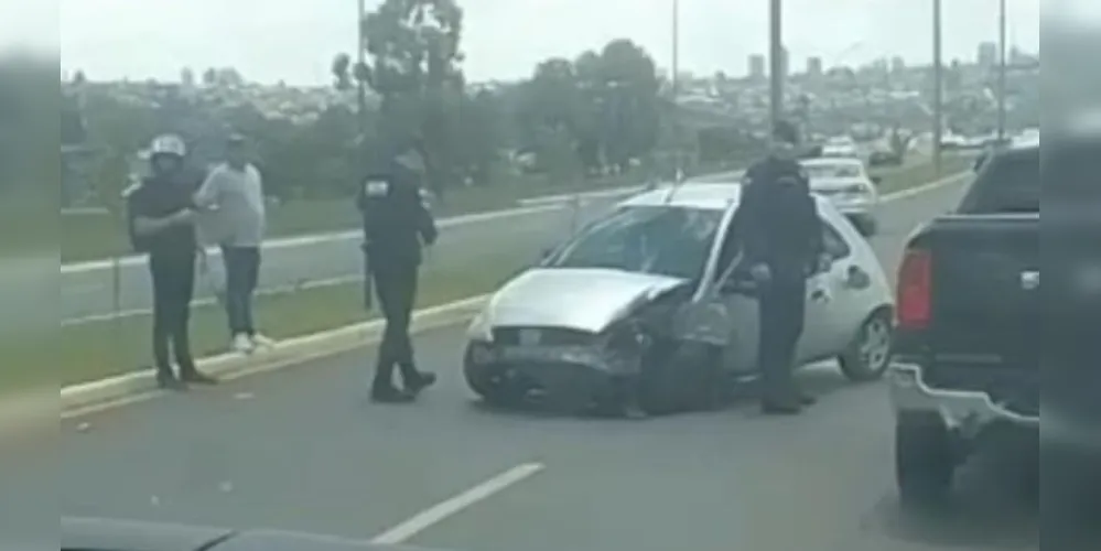 Acidente ocorreu na avenida Visconde de Taunay
