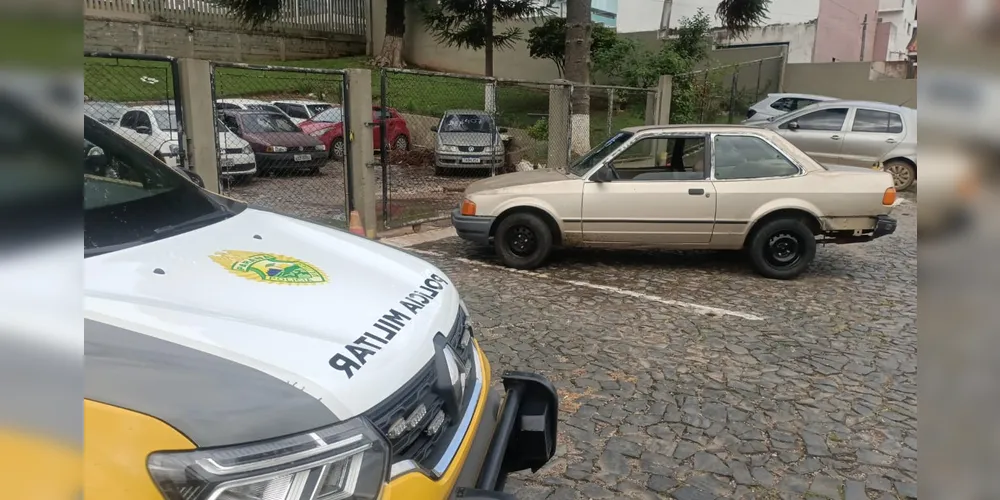 O carro recuperado foi encaminhado à 13ª Subdivisão Policial