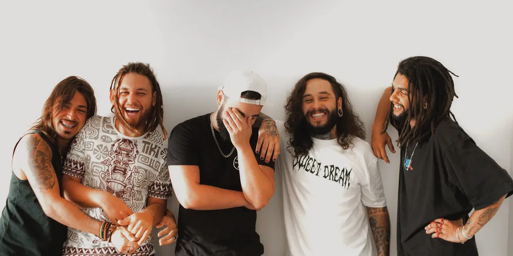 Castanheira traz reggae fusion brasileiro com presença de palco e compromisso artístico e social