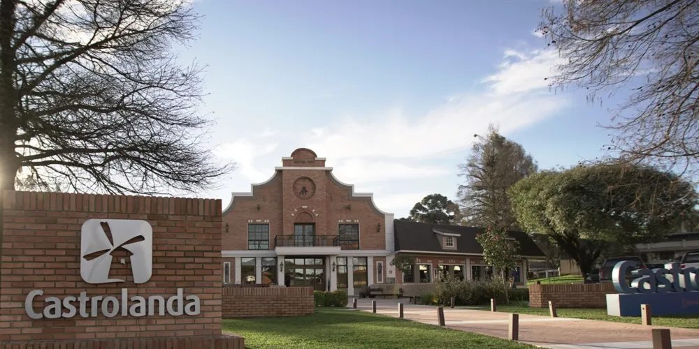 A Castrolanda Cooperativa Agroindustrial foi condecorada