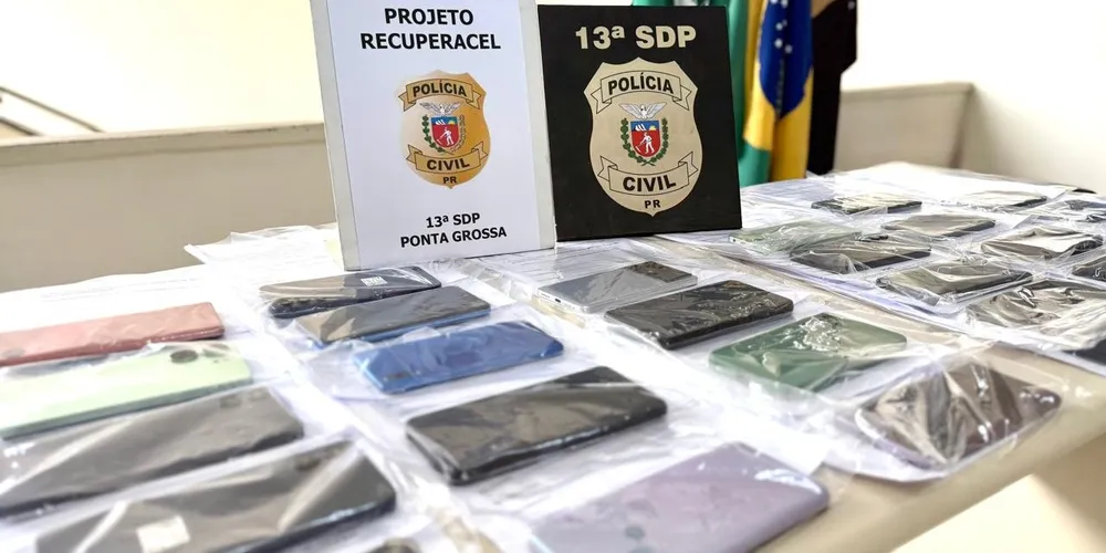 Aparelhos celulares recuperados pela Polícia Civil
