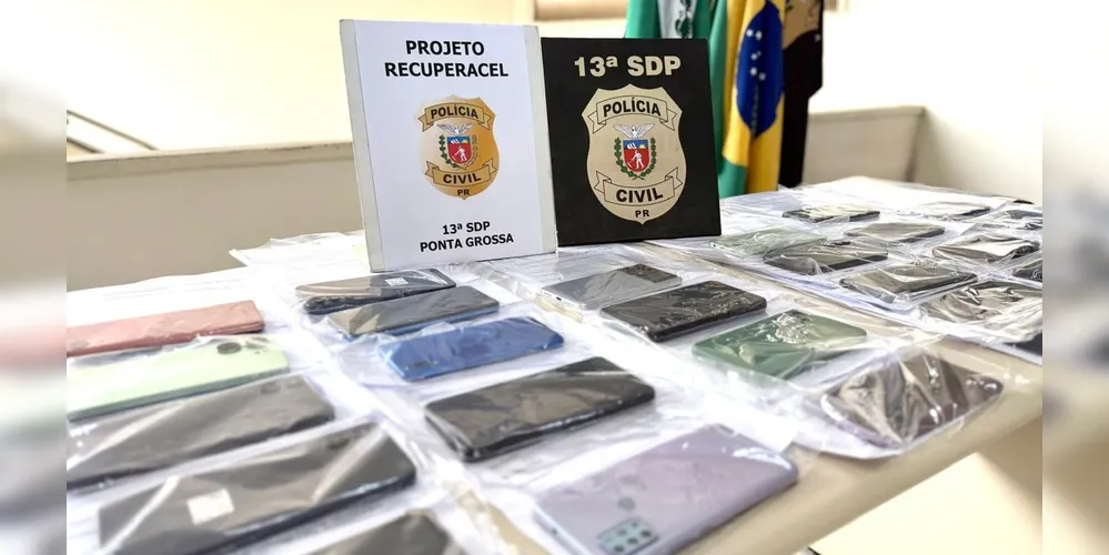 Aparelhos celulares recuperados pela Polícia Civil