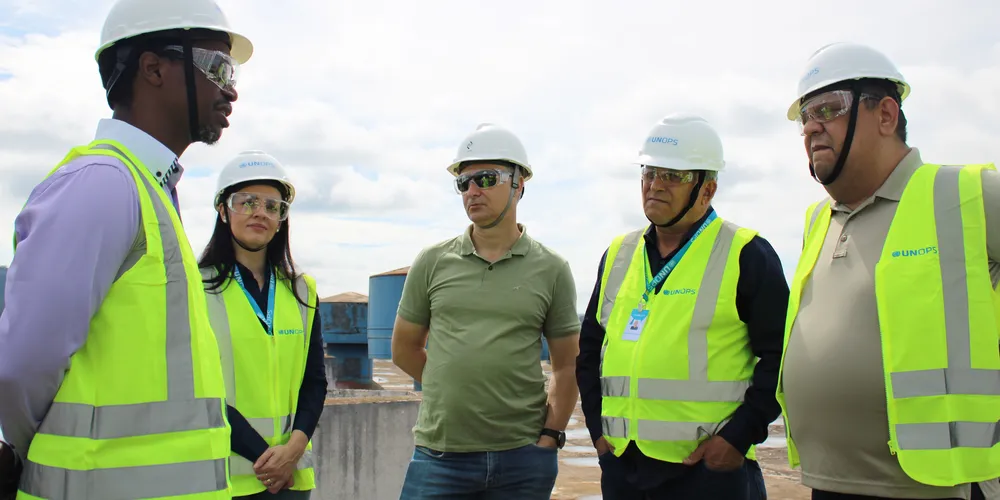 Visita de Itai Mukavari alinhou padrões de segurança do UNOPS na reforma das unidades armazenadoras da Conab