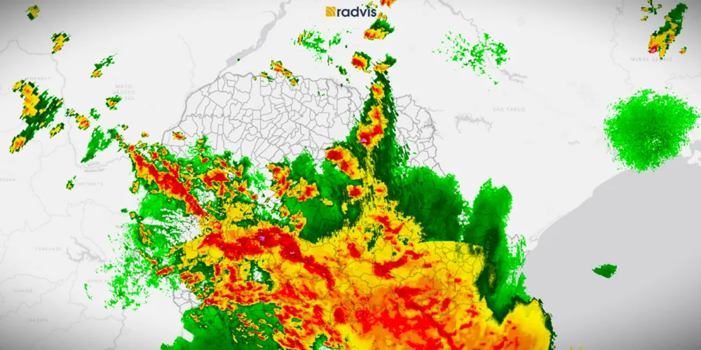 Radar mostra avanço do ciclone por todo o Paraná