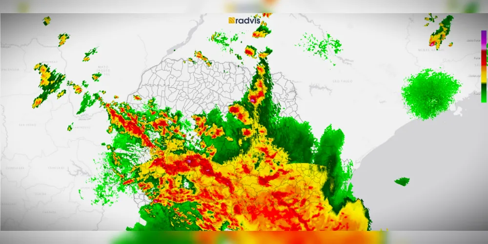 Radar mostra avanço do ciclone por todo o Paraná