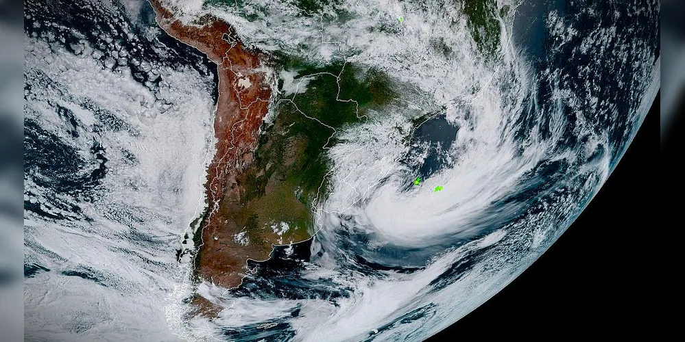 Satélite 'GOES-19' fez o registro da formação do ciclone