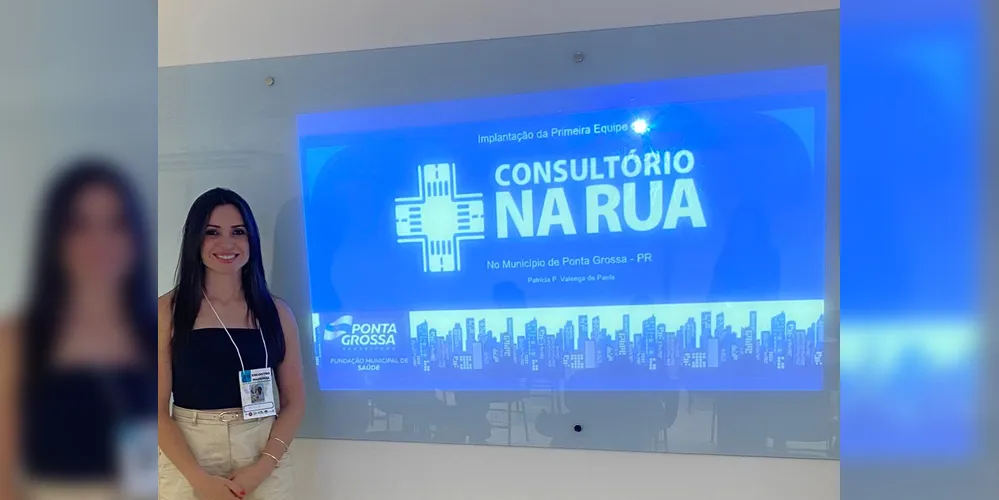 Coordenadora do programa, Patrícia Valenga de Paula, apresentou o trabalho
