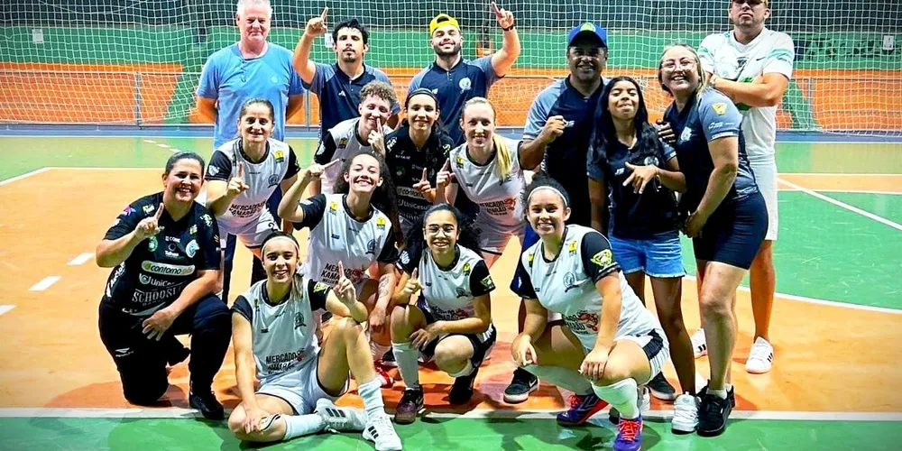 Contorno GR Ponta Grossa Futsal foi a grande campeã, com 21 pontos conquistados