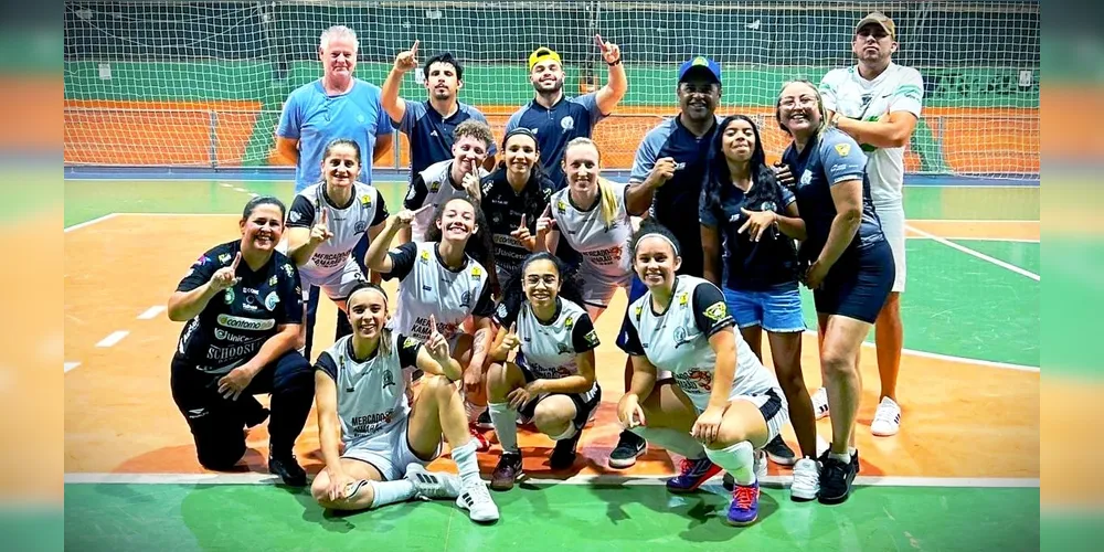Contorno GR Ponta Grossa Futsal foi a grande campeã, com 21 pontos conquistados