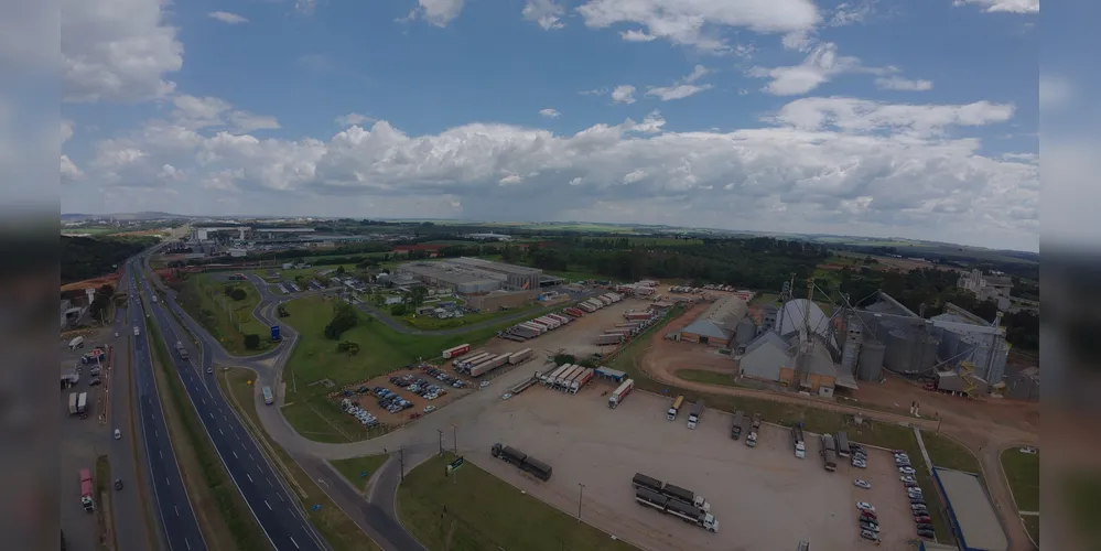 Cerca de 21 mil pessoas trabalham nas indústrias, em Ponta Grossa