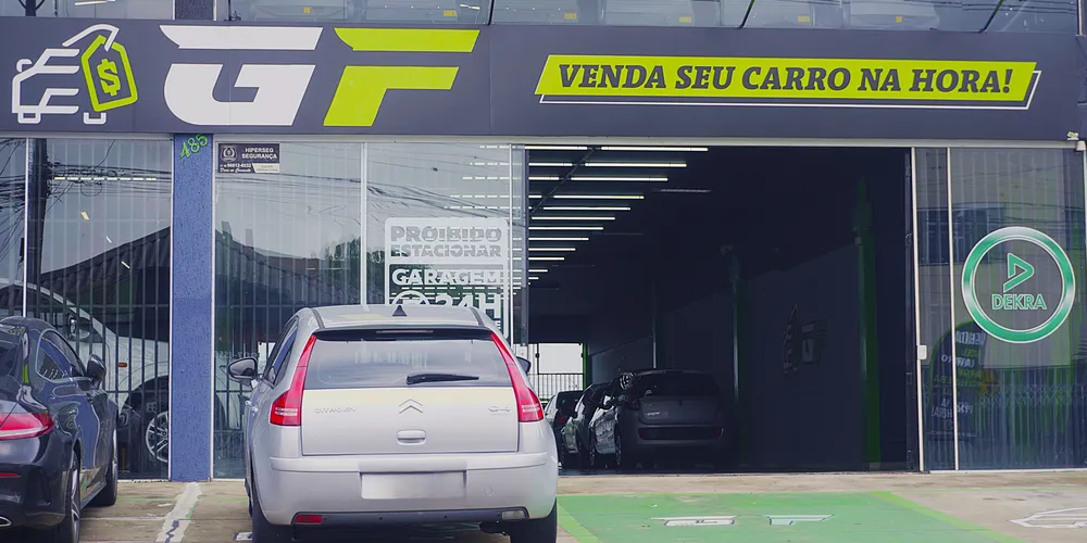 A GF cuida da documentação, recolhe assinaturas, regulariza a transferência e orienta todo o processo de venda