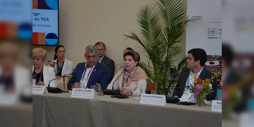 A prefeita Elizabeth Schmidt discursou sobre os compromissos de Ponta Grossa com ações clímaticas