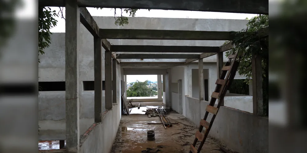 A empresa realiza reformas em uma unidade escolar de Telêmaco Borba