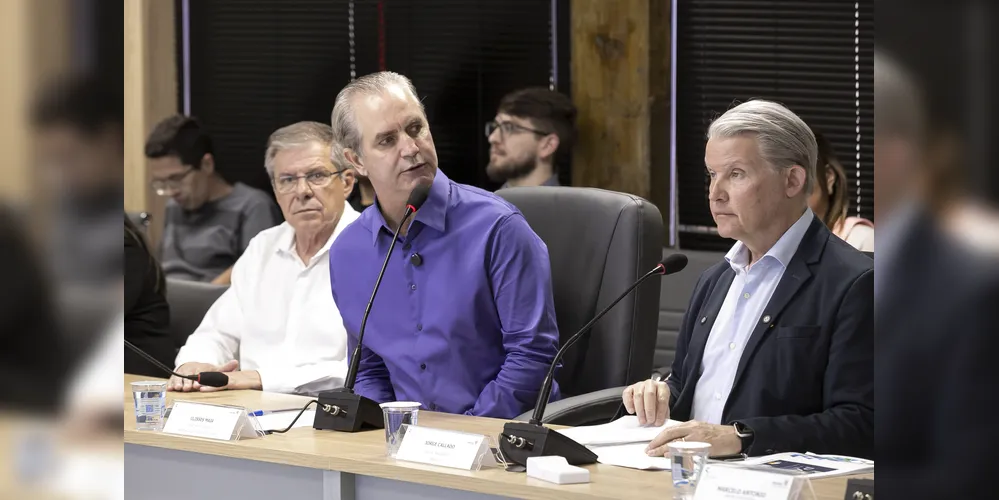 Paraná tem população urbana, escolarizada e com casa própria, aponta pesquisa inédita