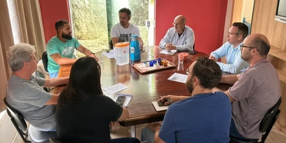 Reunião aconteceu nesta quinta-feira (13)