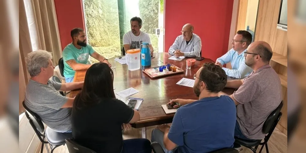 Reunião aconteceu nesta quinta-feira (13)