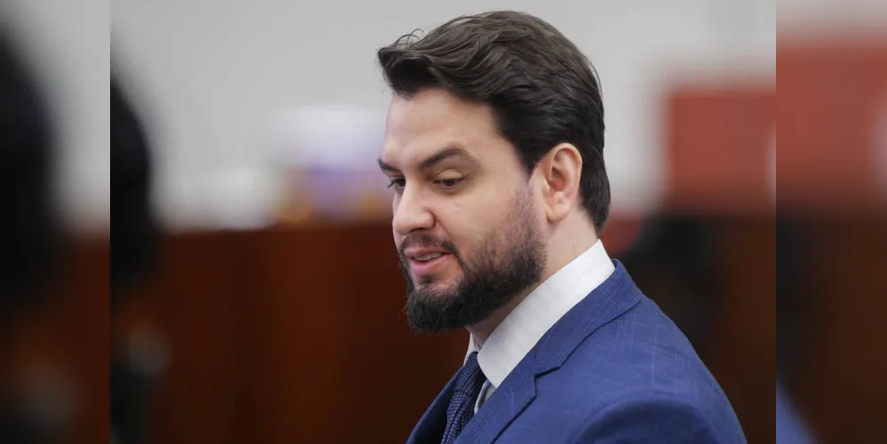 Martins foi preso pela Polícia Federal (PF) após, segundo o STF, descumprir medidas cautelares